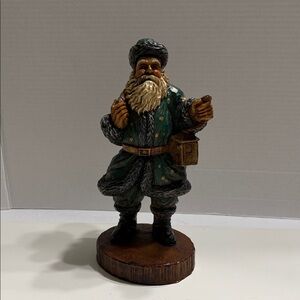 Vintage Rustic Santa with Circular Base